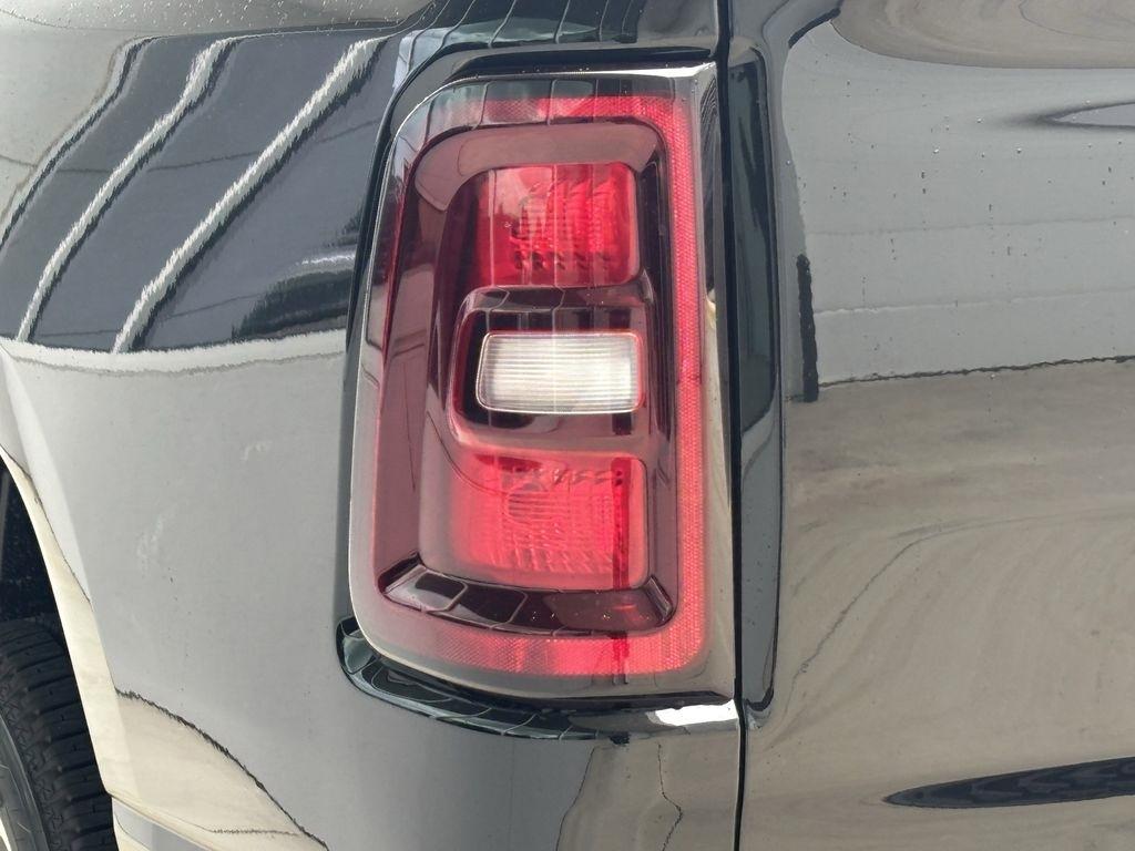 RAM 1500 Tradesman Crew Cab SWB 2WD 2026
