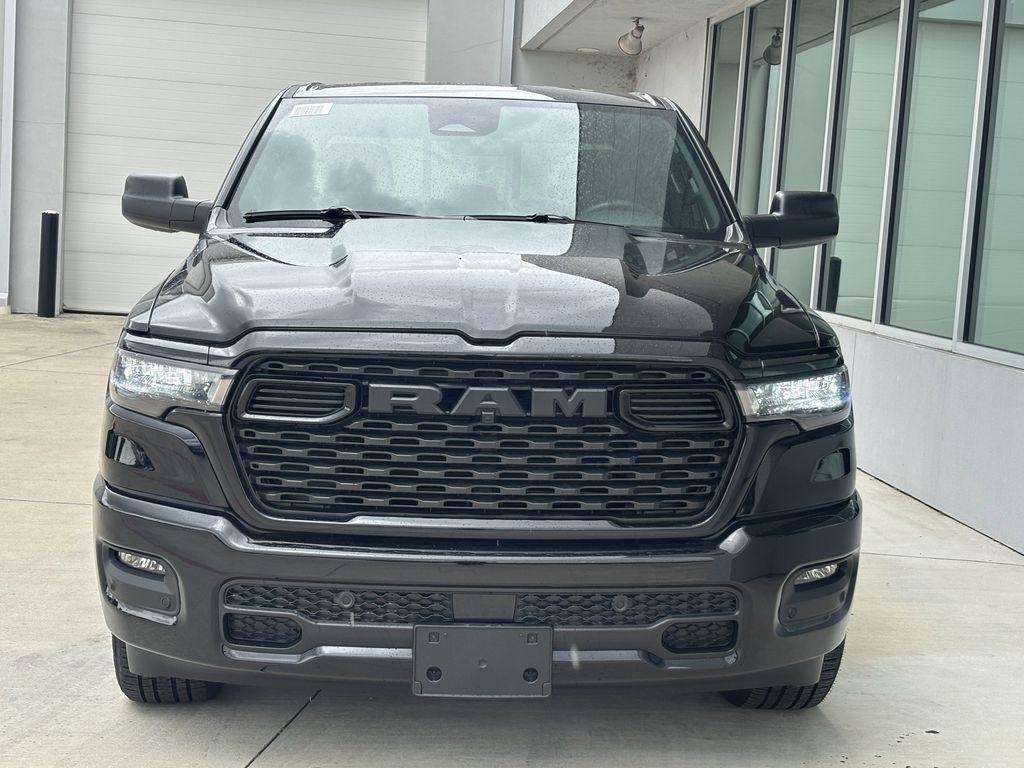 RAM 1500 Tradesman Crew Cab SWB 2WD 2026