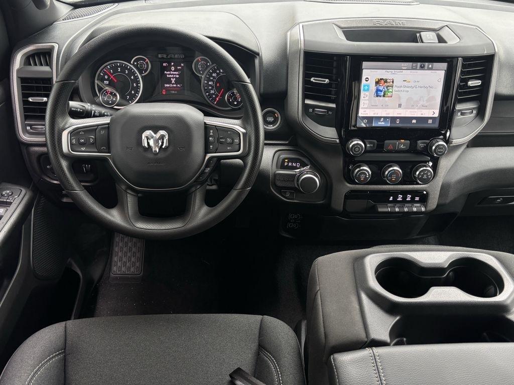 RAM 1500 Tradesman Crew Cab SWB 2WD 2026
