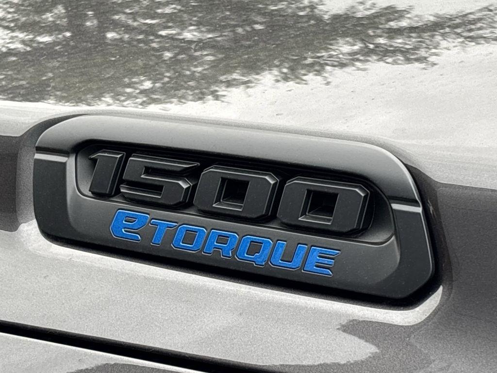RAM 1500 Tradesman Crew Cab SWB 2WD 2026