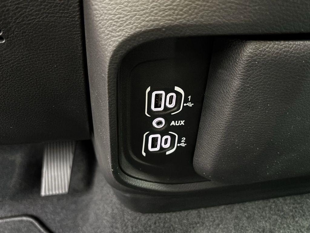 RAM 1500 Tradesman Crew Cab SWB 2WD 2026