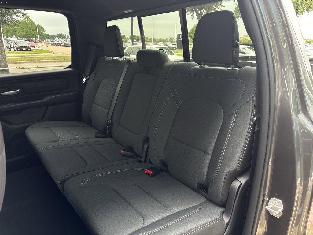 RAM 1500 Tradesman Crew Cab SWB 2WD 2026