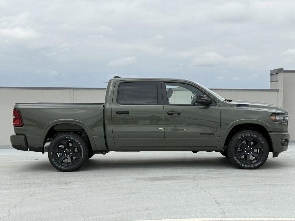 RAM 1500 Big Horn Crew Cab SWB 4WD 2026