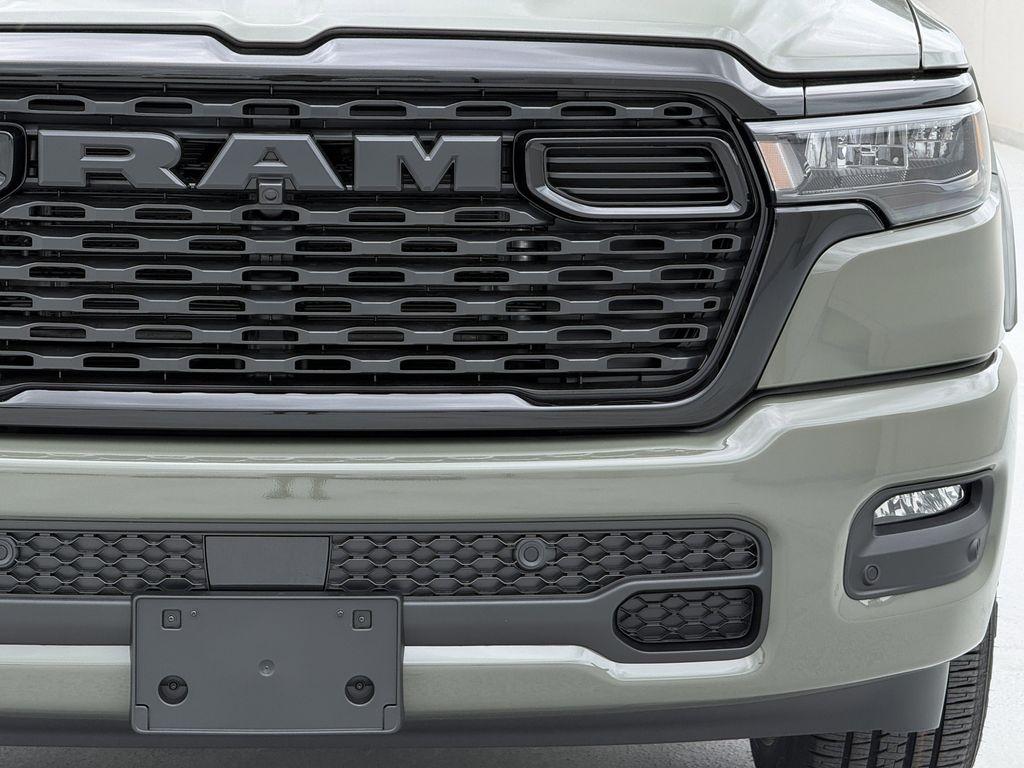 RAM 1500 Big Horn Crew Cab SWB 4WD 2026