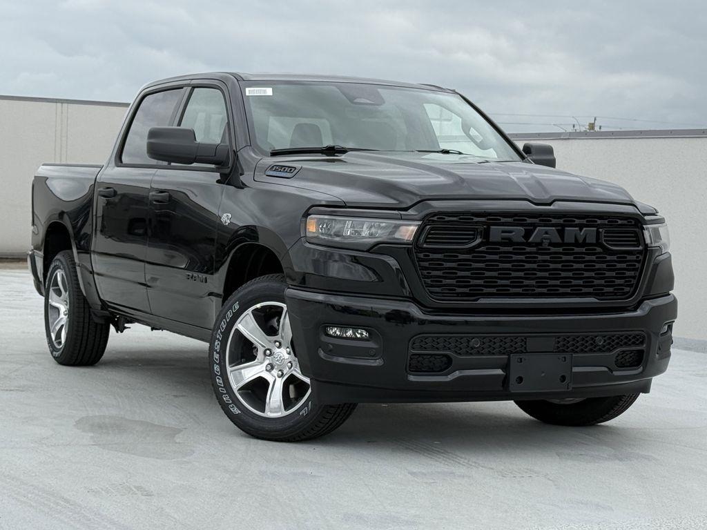 RAM 1500 Tradesman Crew Cab SWB 2WD 2026
