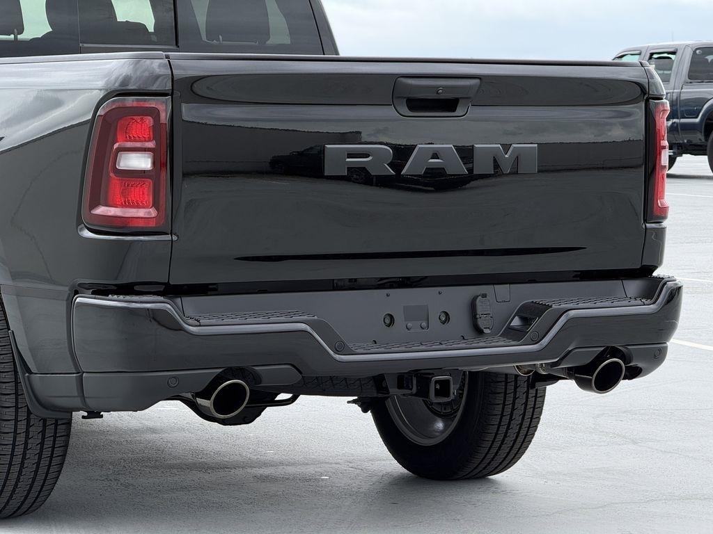 RAM 1500 Tradesman Crew Cab SWB 2WD 2026