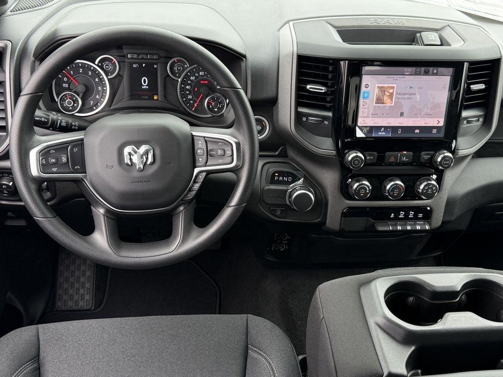 RAM 1500 Tradesman Crew Cab SWB 2WD 2026