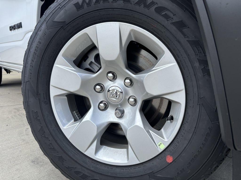 RAM 1500 Tradesman Quad Cab 2WD 2026