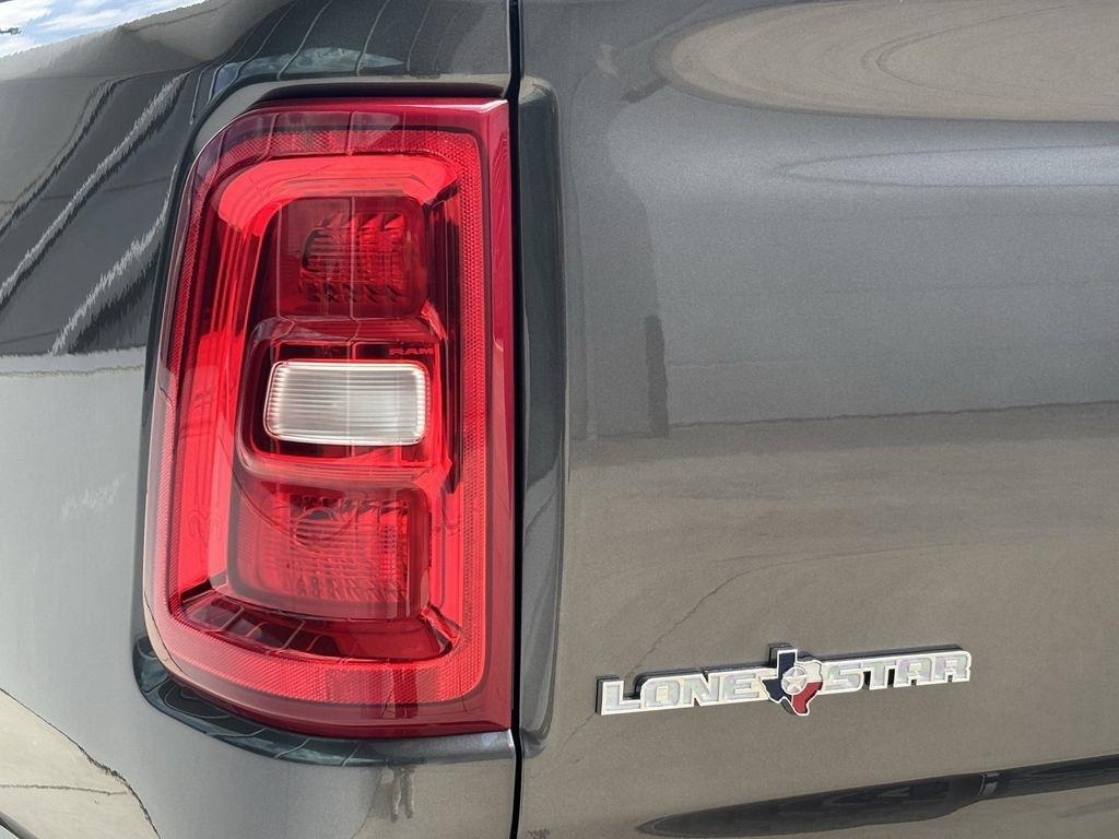 RAM 1500 Big Horn Crew Cab SWB 4WD 2026