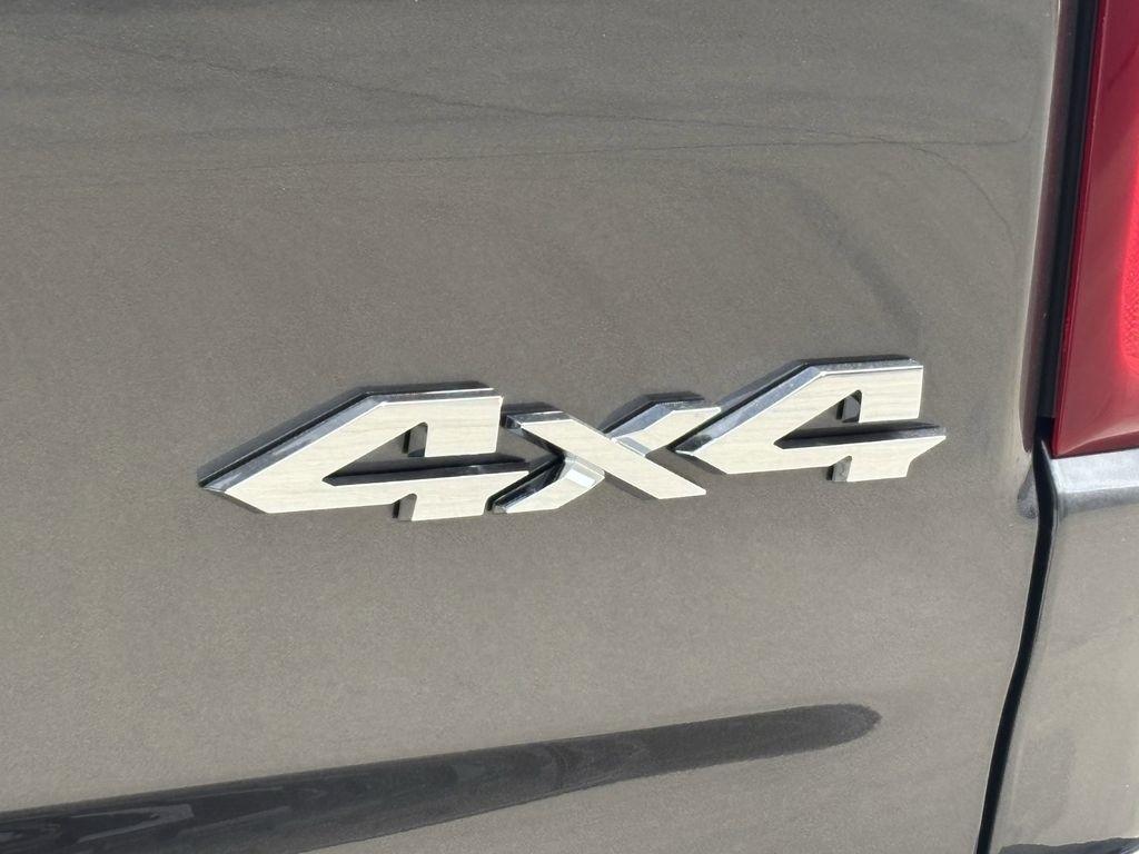RAM 1500 Big Horn Crew Cab SWB 4WD 2026