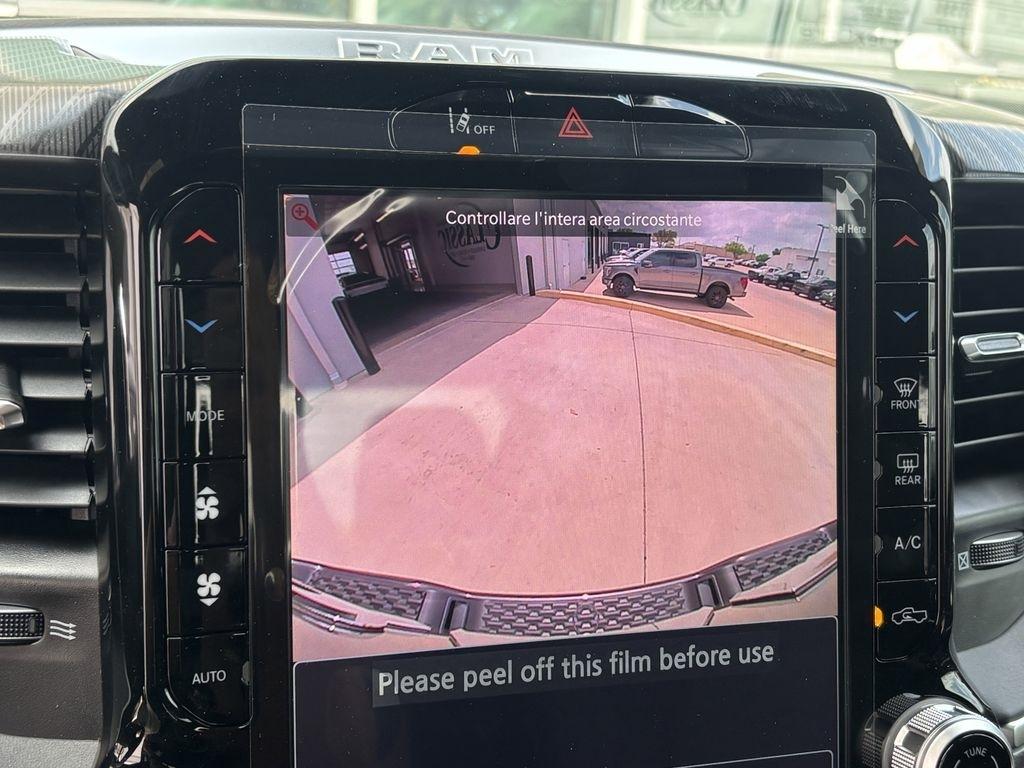 RAM 1500 Big Horn Crew Cab SWB 4WD 2026