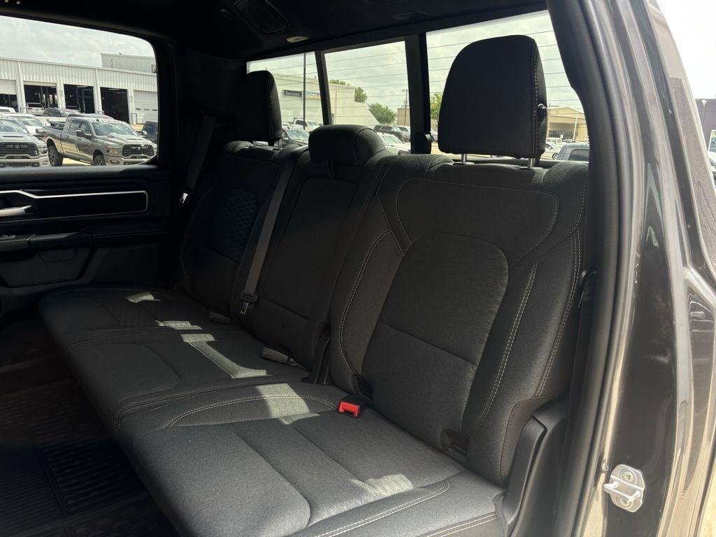 RAM 1500 Big Horn Crew Cab SWB 4WD 2026