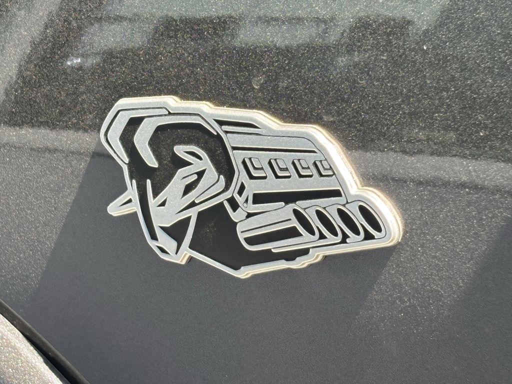 RAM 1500 Big Horn Crew Cab SWB 4WD 2026