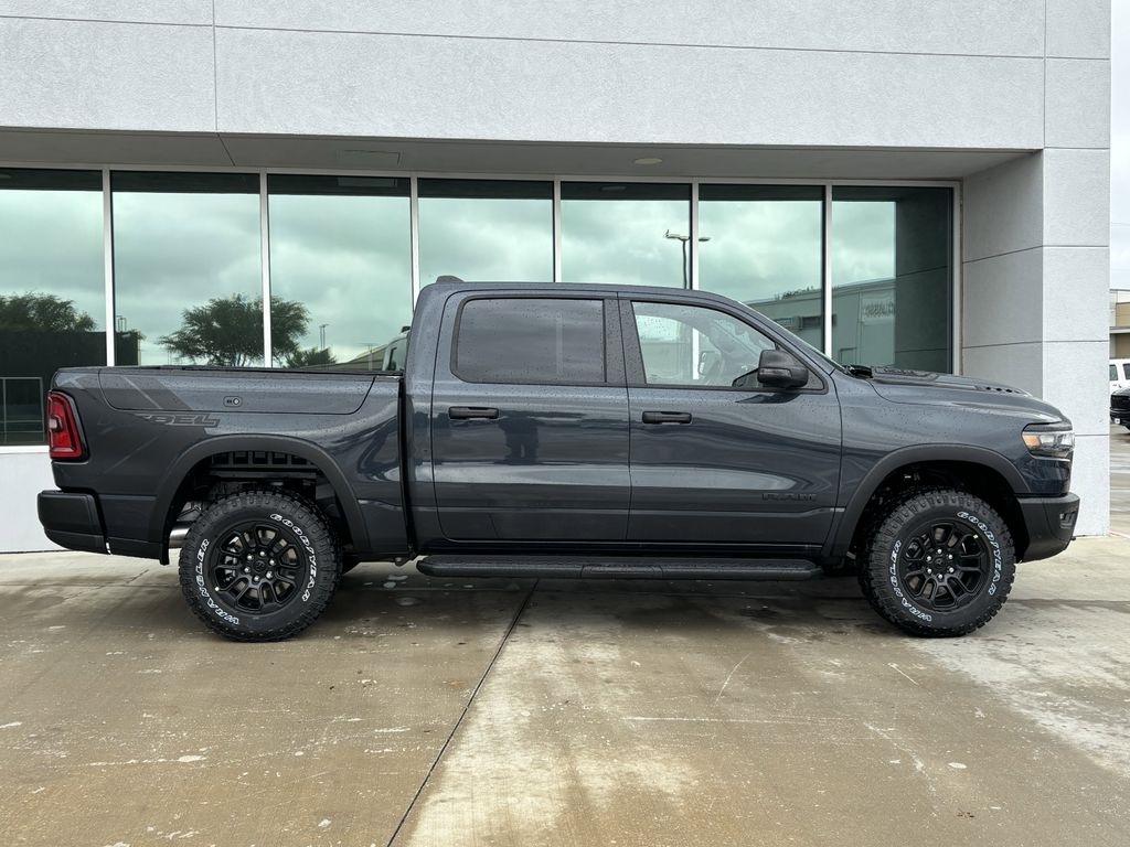 RAM 1500 Rebel Crew Cab SB 4WD 2026