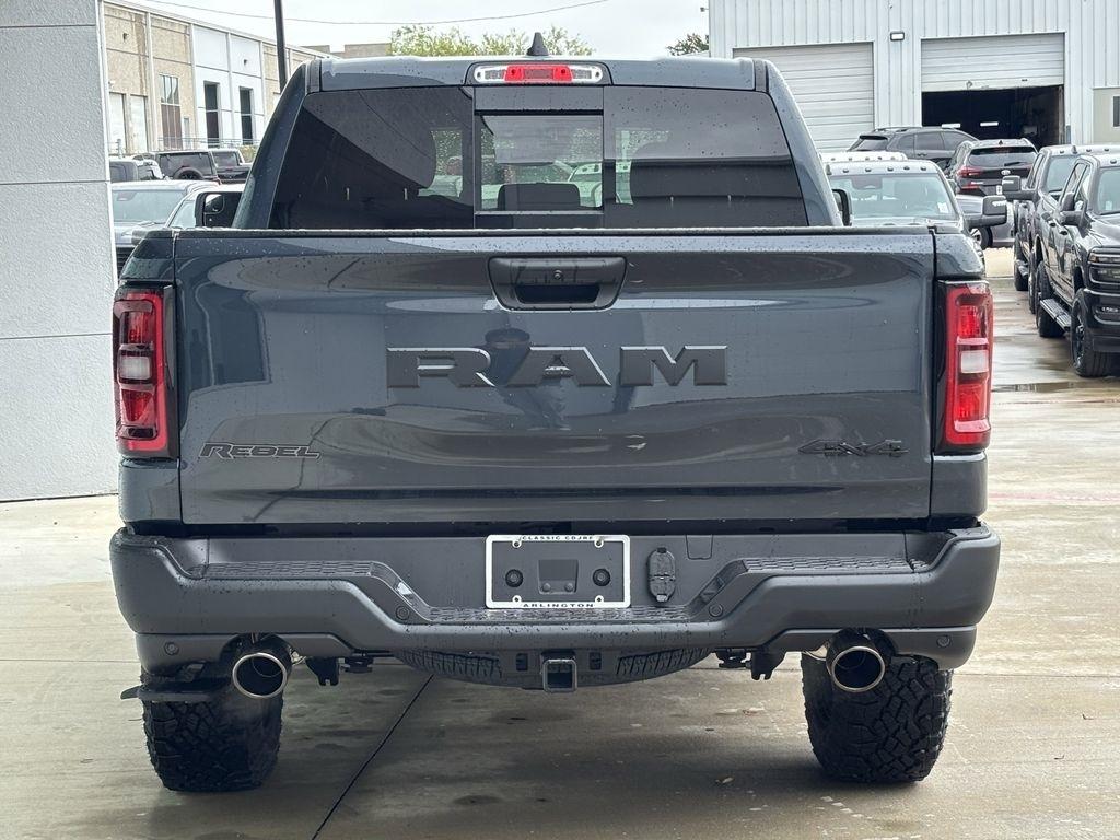 RAM 1500 Rebel Crew Cab SB 4WD 2026