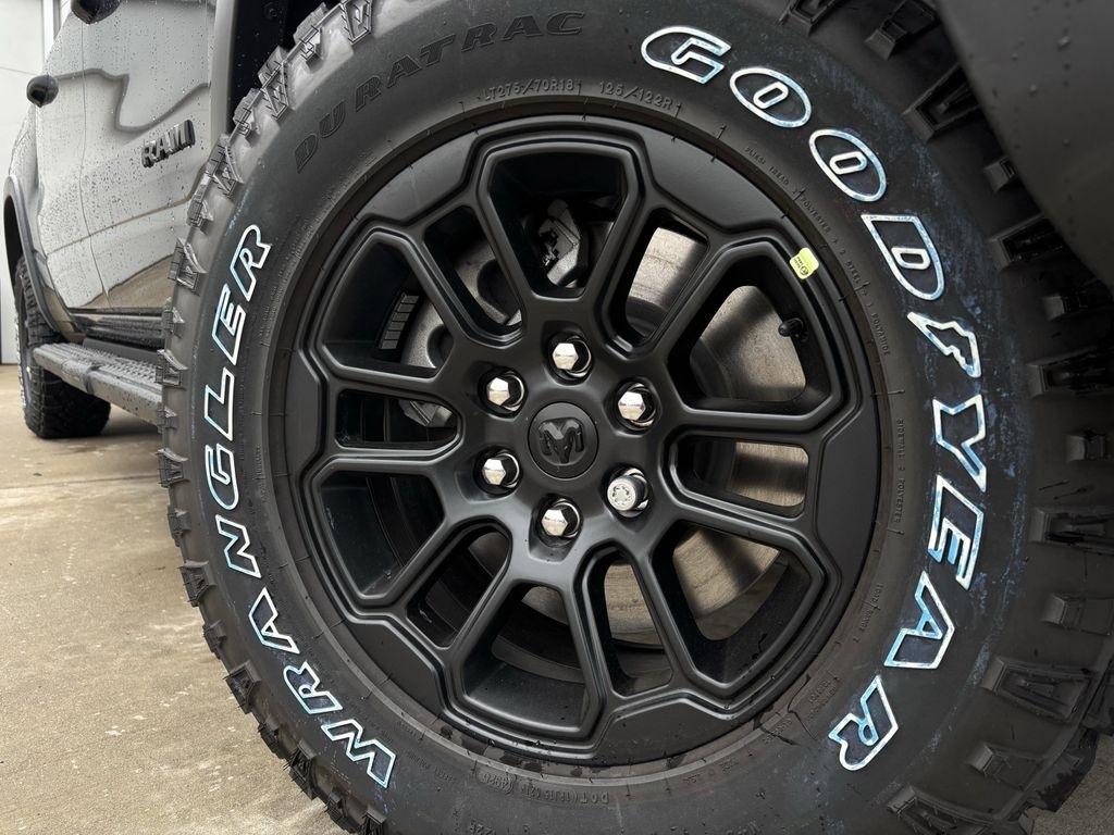 RAM 1500 Rebel Crew Cab SB 4WD 2026
