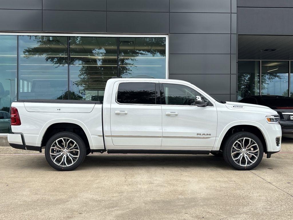 RAM 1500 Longhorn Crew Cab SWB 4WD 2026