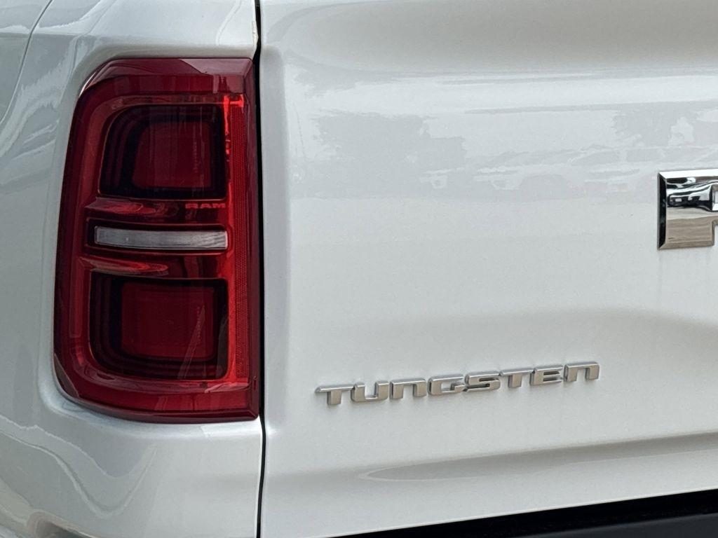 RAM 1500 Longhorn Crew Cab SWB 4WD 2026