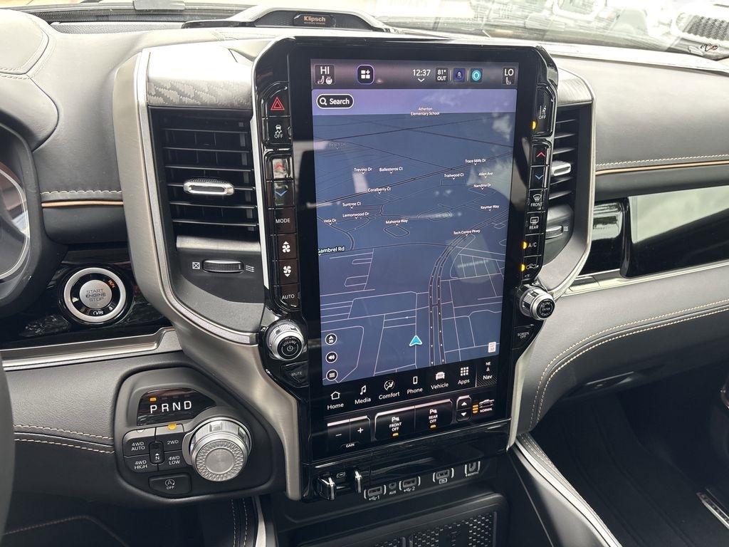 RAM 1500 Longhorn Crew Cab SWB 4WD 2026