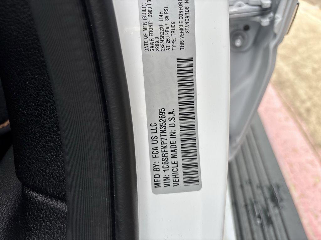 RAM 1500 Longhorn Crew Cab SWB 4WD 2026