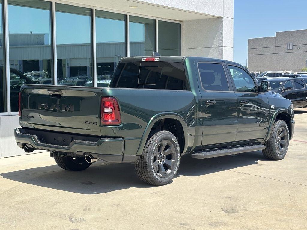 RAM 1500 Big Horn Crew Cab SWB 4WD 2026