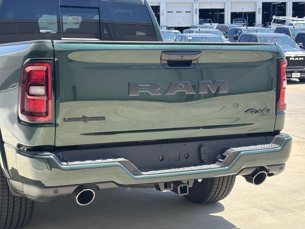 RAM 1500 Big Horn Crew Cab SWB 4WD 2026