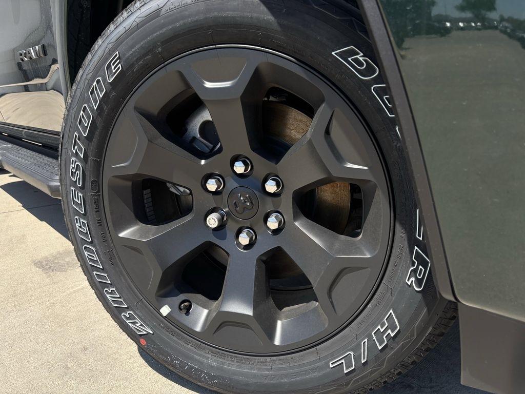 RAM 1500 Big Horn Crew Cab SWB 4WD 2026