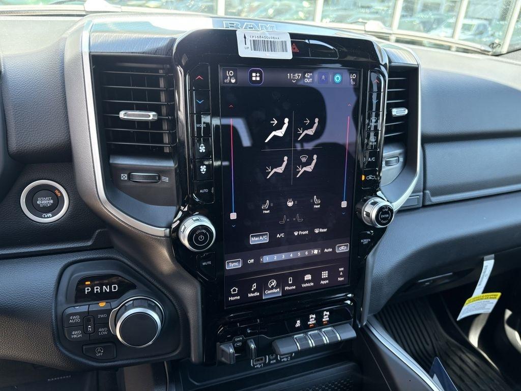 RAM 1500 Big Horn Crew Cab SWB 4WD 2026