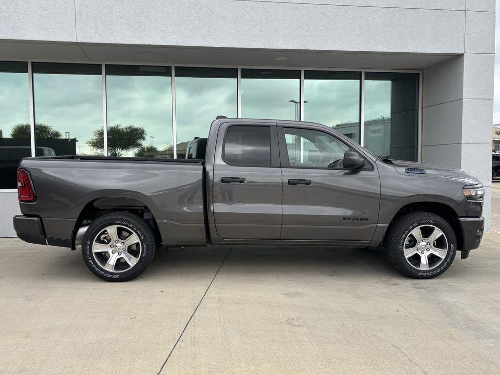 RAM 1500 Tradesman Quad Cab 2WD 2026