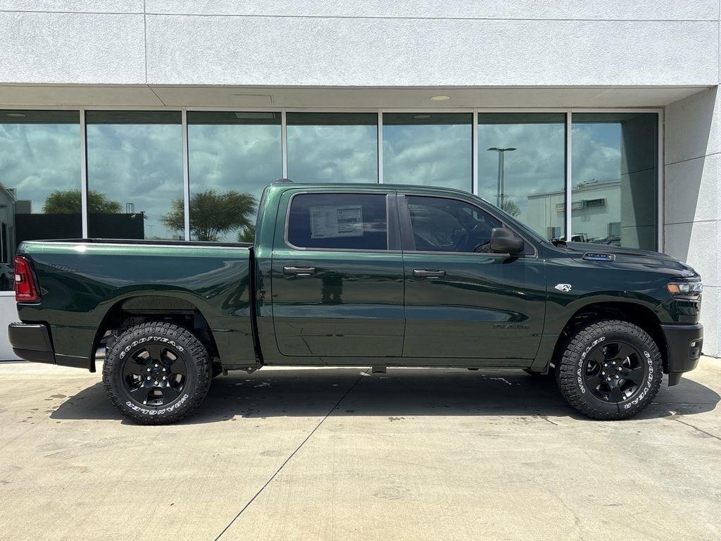 RAM 1500 Tradesman Crew Cab SWB 4WD 2026