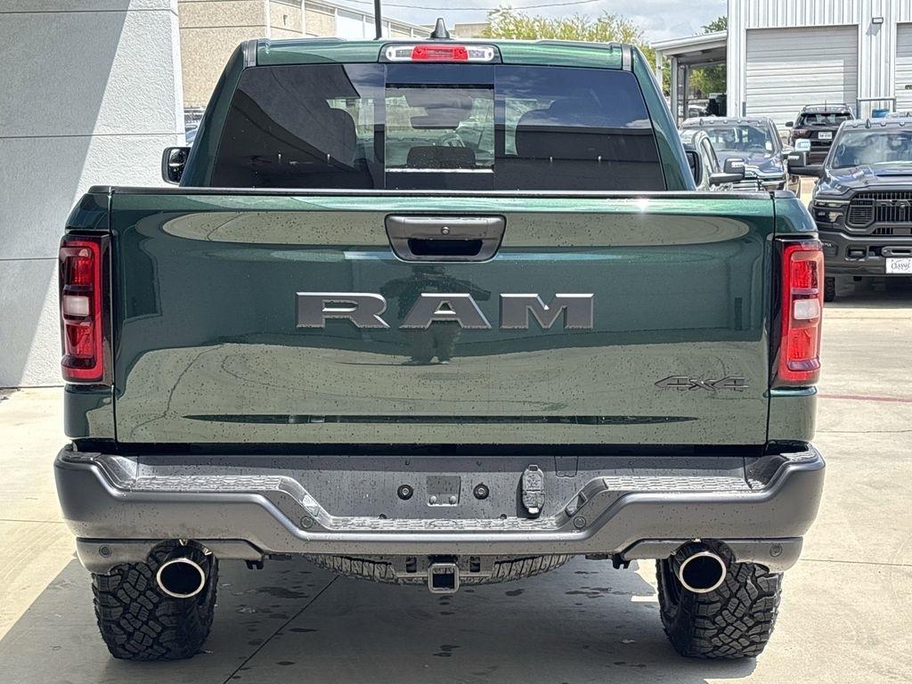 RAM 1500 Tradesman Crew Cab SWB 4WD 2026