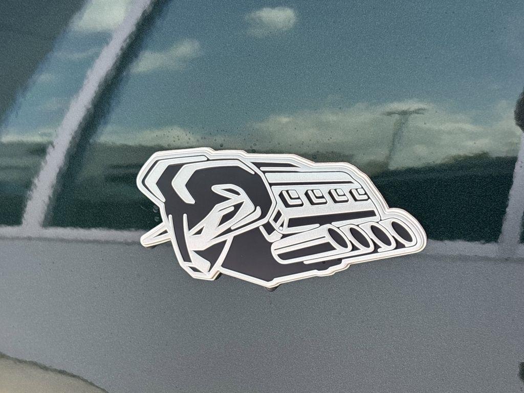 RAM 1500 Tradesman Crew Cab SWB 4WD 2026