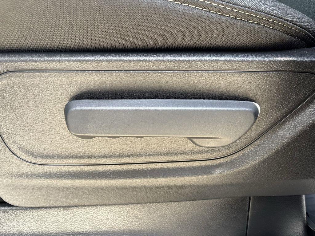 RAM 1500 Tradesman Crew Cab SWB 4WD 2026