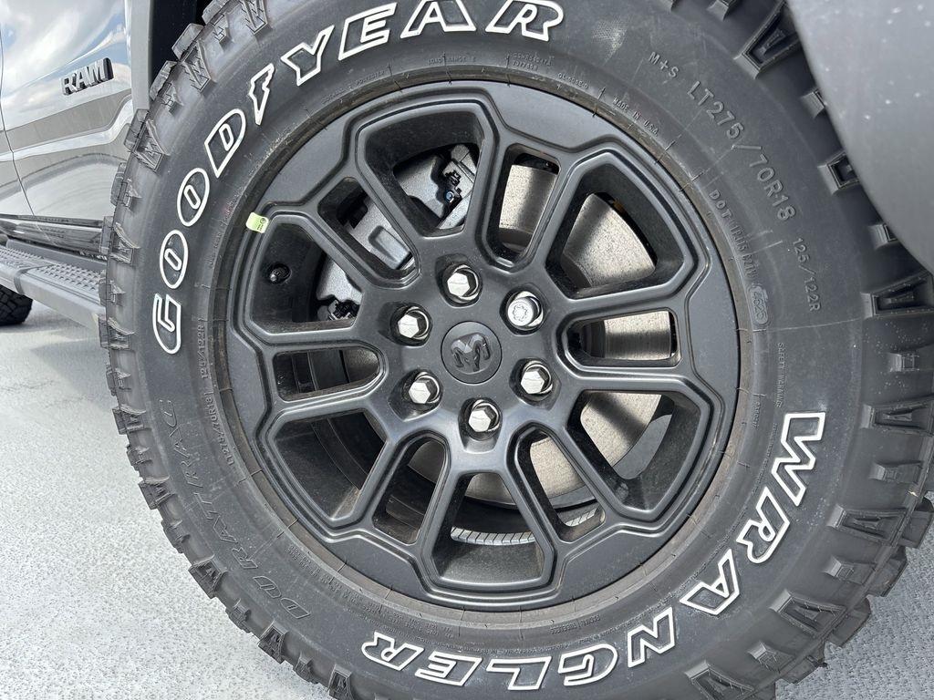 RAM 1500 Rebel Crew Cab SB 4WD 2026