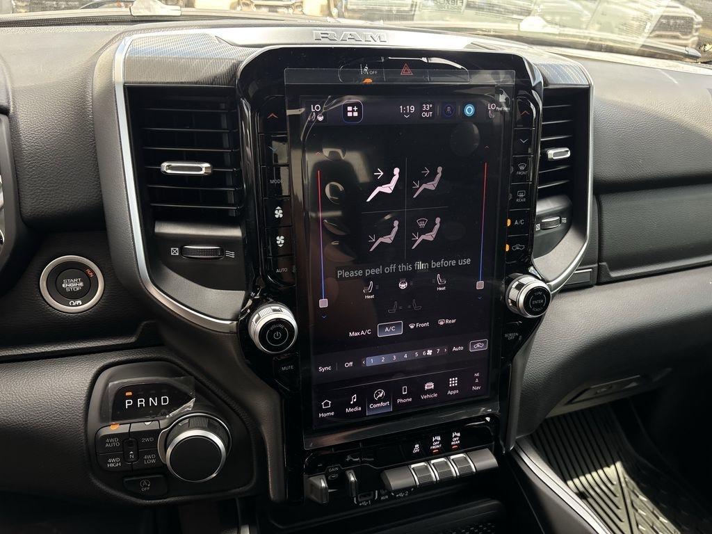 RAM 1500 Big Horn Crew Cab SWB 4WD 2026