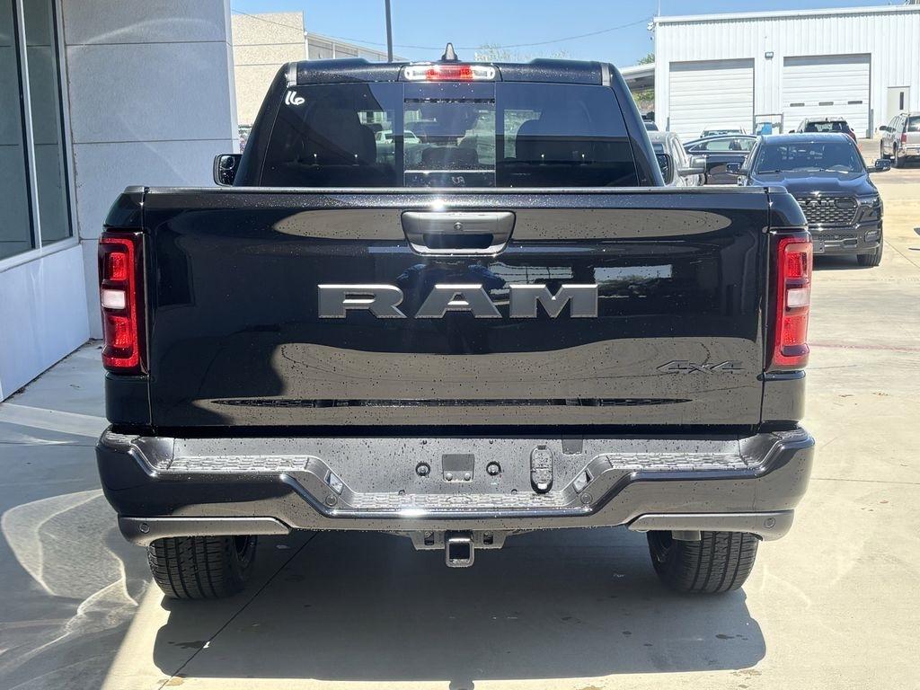 RAM 1500 Tradesman Quad Cab 4WD 2026
