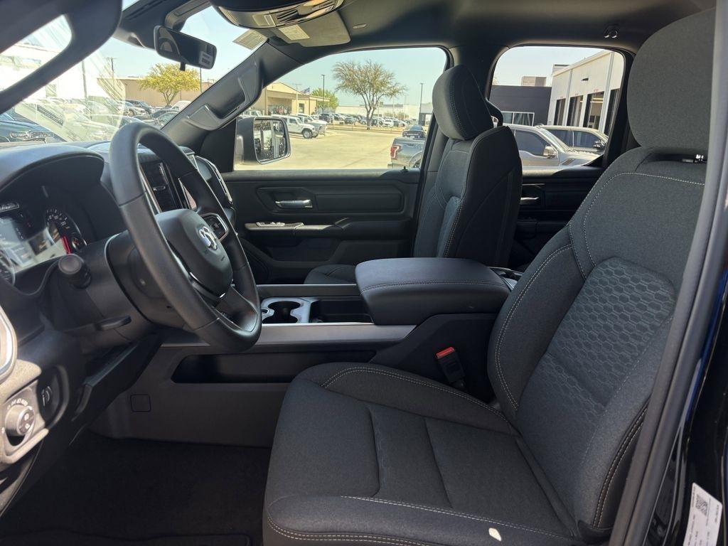 RAM 1500 Tradesman Quad Cab 4WD 2026