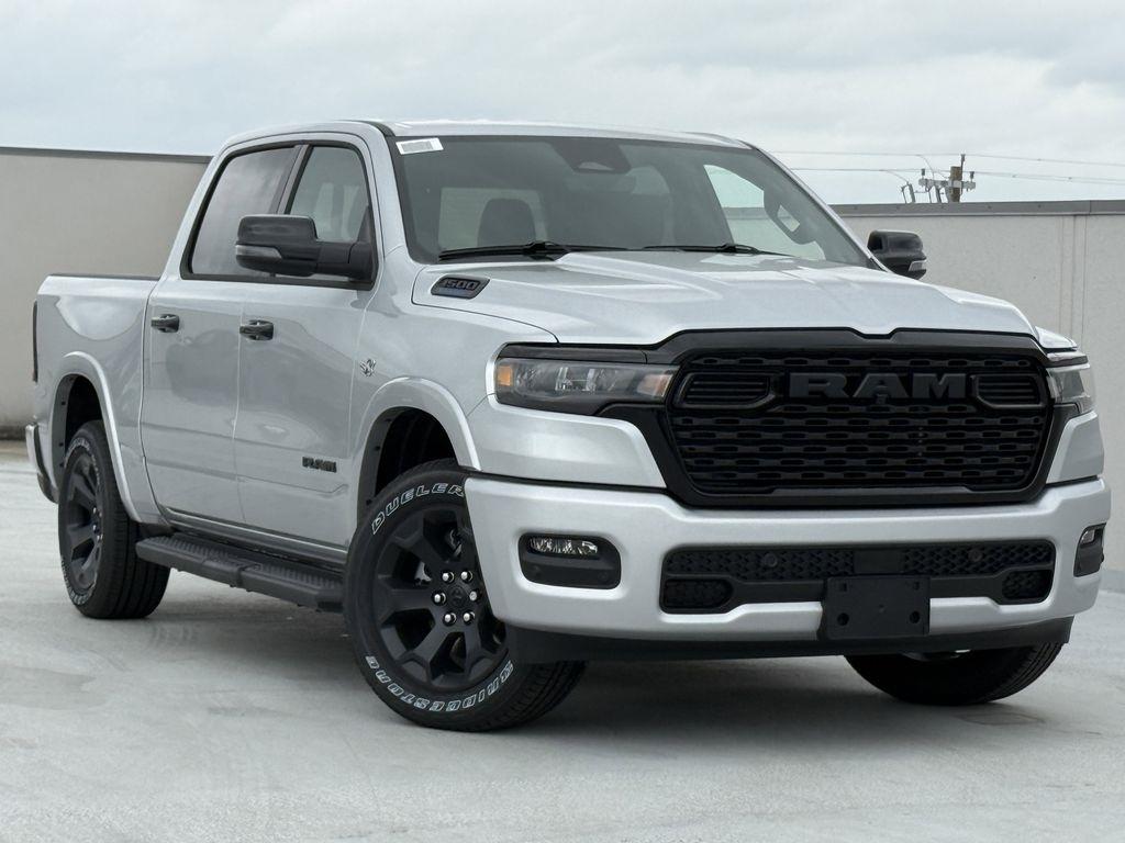 RAM 1500 Big Horn Crew Cab SWB 4WD 2026