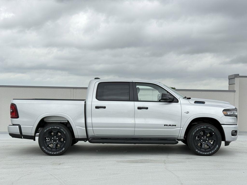 RAM 1500 Big Horn Crew Cab SWB 4WD 2026