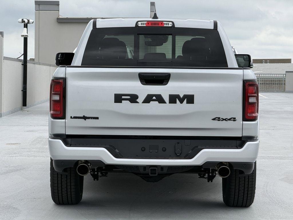 RAM 1500 Big Horn Crew Cab SWB 4WD 2026