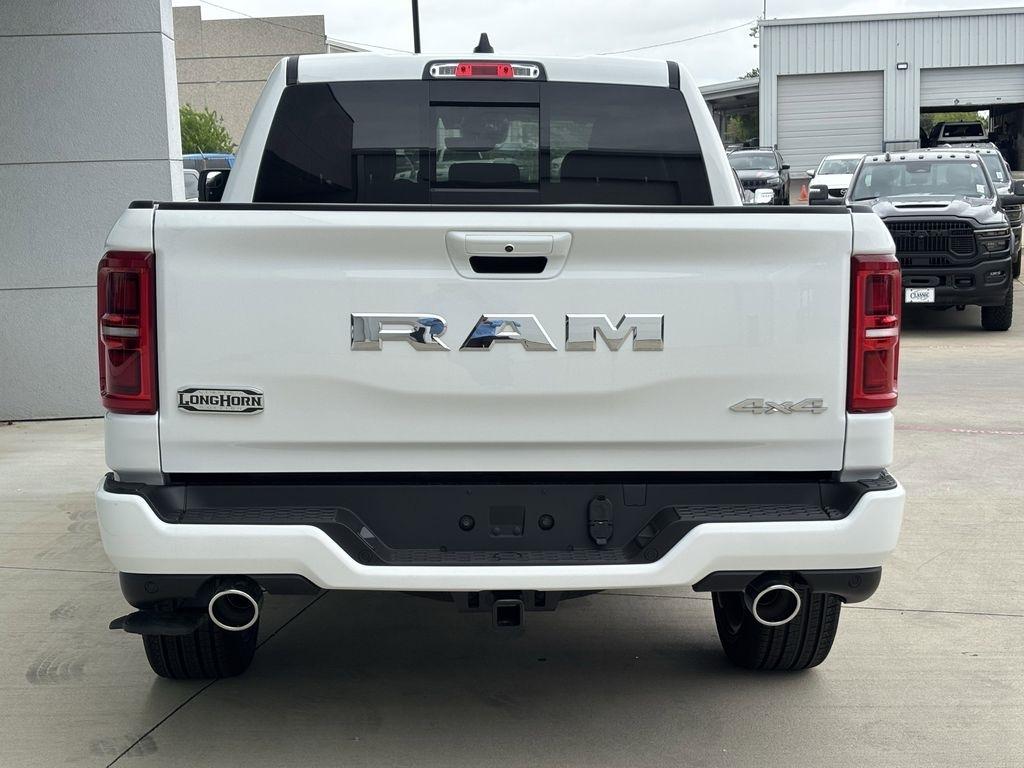 RAM 1500 Limited Crew Cab SWB 4WD 2026