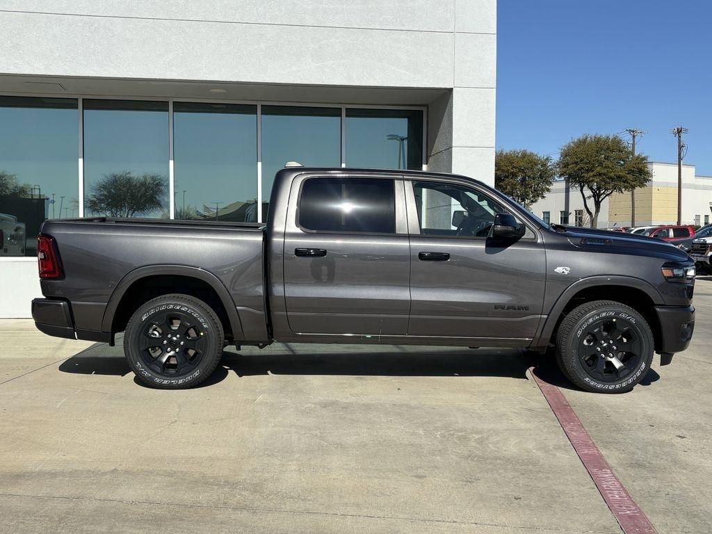 RAM 1500 Big Horn Crew Cab SWB 4WD 2026