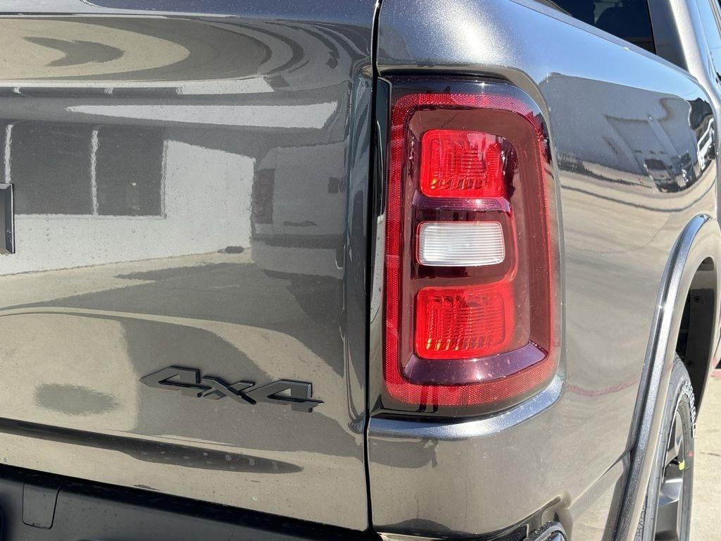 RAM 1500 Big Horn Crew Cab SWB 4WD 2026