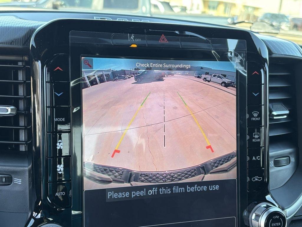 RAM 1500 Big Horn Crew Cab SWB 4WD 2026