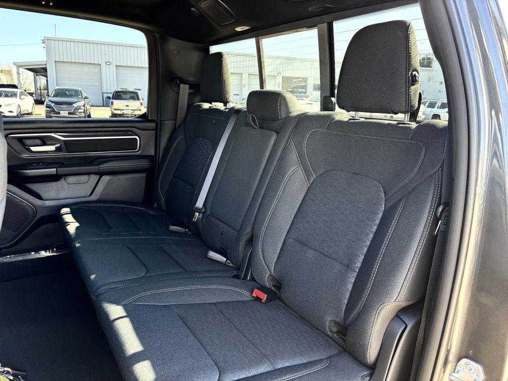 RAM 1500 Big Horn Crew Cab SWB 4WD 2026