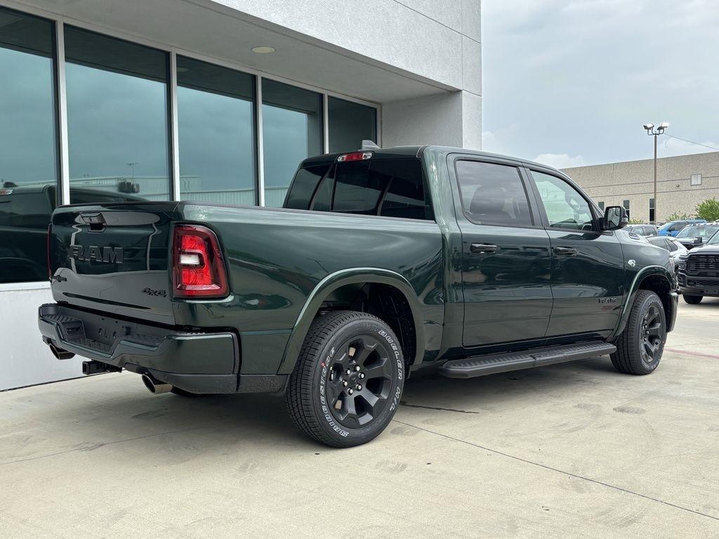 RAM 1500 Big Horn Crew Cab SWB 4WD 2026