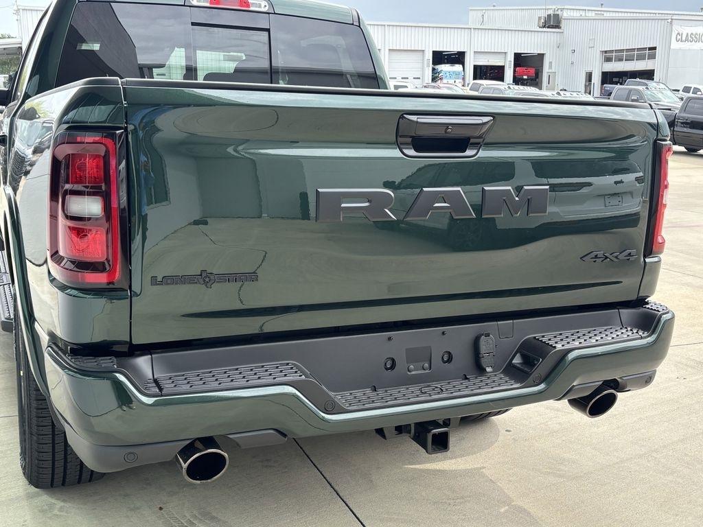 RAM 1500 Big Horn Crew Cab SWB 4WD 2026