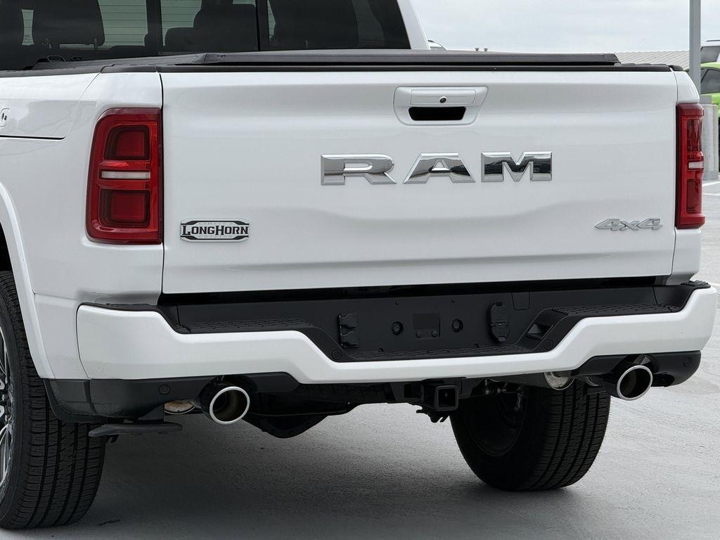 RAM 1500 Limited Crew Cab SWB 4WD 2026
