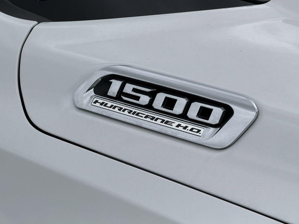 RAM 1500 Limited Crew Cab SWB 4WD 2026
