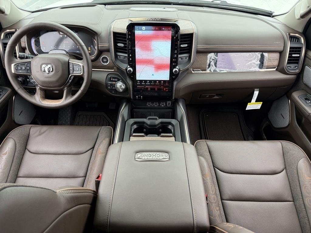 RAM 1500 Limited Crew Cab SWB 4WD 2026